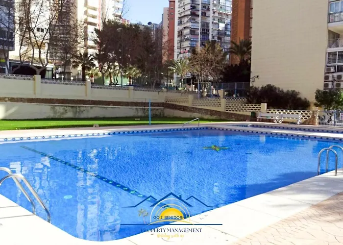 Manhattan View With Pool Apartment